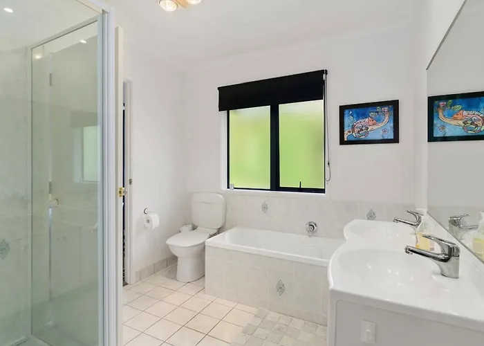 3 Bedroom Tranquil Views Rotorua